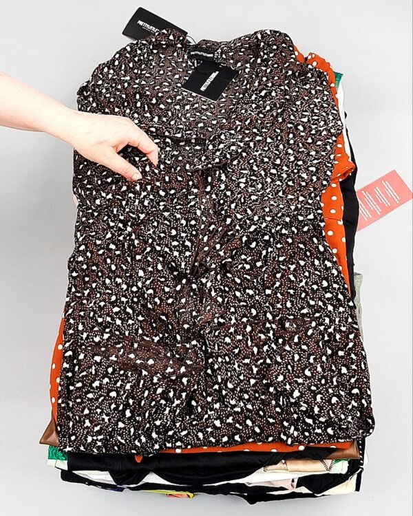 Фотография  227 - Платья Англия СТОК лето#10 кг оптом в Магадане и Магаданской области