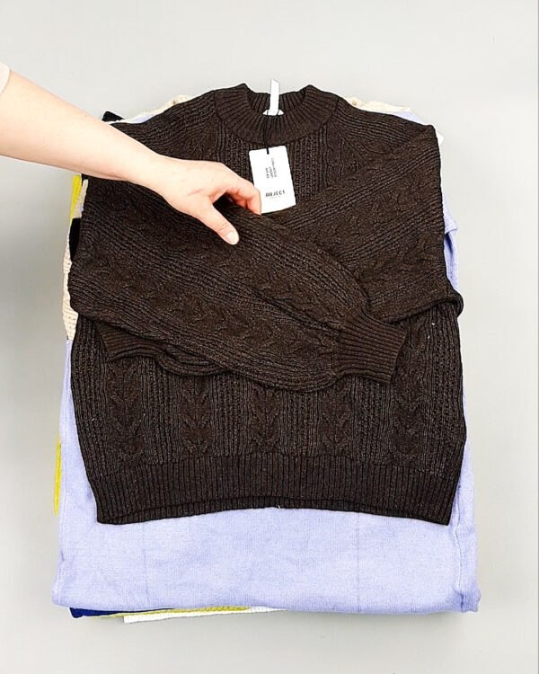 Фотография  296 - Джемпера Bestseller+DK 035#7 кг, ЛОТ №8260 оптом в Магадане и Магаданской области