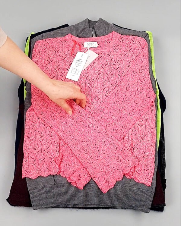 Фотография  462 - Джемпера легкие Bestseller+DK 035#7 кг, ЛОТ №8254 оптом в Магадане и Магаданской области