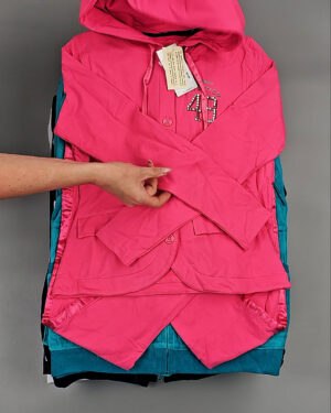 Купить Спортивные костюмы  AD83#10 шт, ЛОТ №8639 оптом в Магадане и Магаданской области