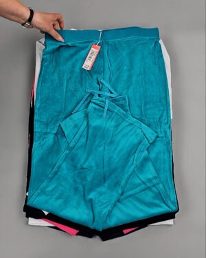 Фотография  790 - Спортивные костюмы  AD83#4 шт, ЛОТ №8637 оптом в Магадане и Магаданской области