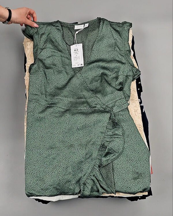 Фотография  193 - Платья VILA Summer 045#5 кг, ЛОТ №8618 оптом в Магадане и Магаданской области