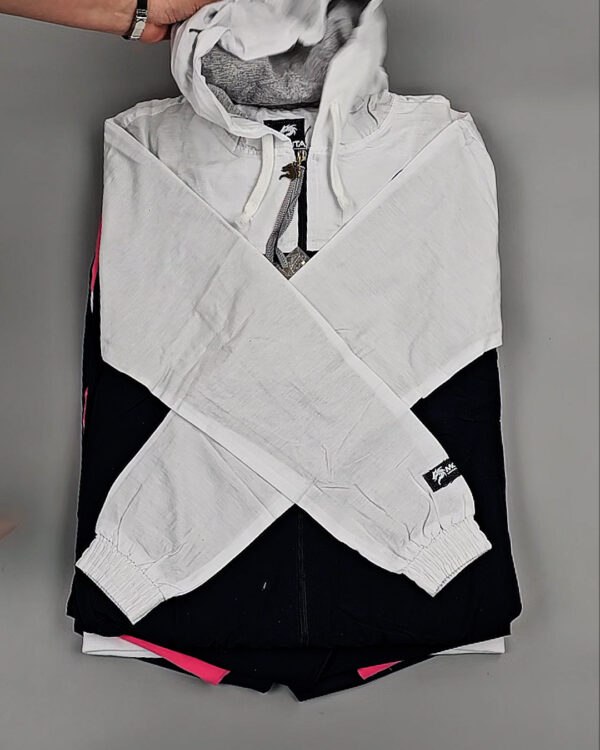 Фотография  567 - Спортивные костюмы  AD83#4 шт, ЛОТ №8637 оптом в Магадане и Магаданской области