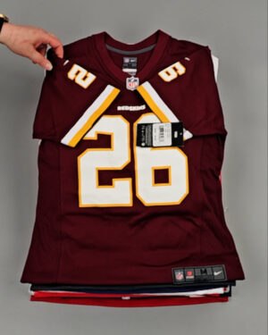 Фотография  563 - KIDS NIKE CAN 084#5 кг, ЛОТ №8504 оптом в Магадане и Магаданской области