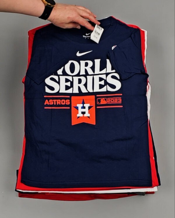 Фотография  458 - KIDS NIKE CAN 084#5 кг, ЛОТ №8502 оптом в Магадане и Магаданской области