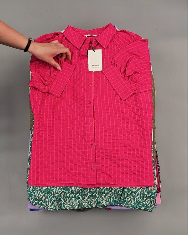 Фотография  660 - B.YOUNG Summer mix 045#15 кг, ЛОТ №8570 оптом в Магадане и Магаданской области