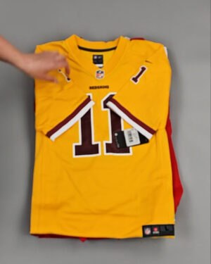 Фотография  104 - KIDS NIKE CAN 084#5 кг, ЛОТ №8476 оптом в Магадане и Магаданской области