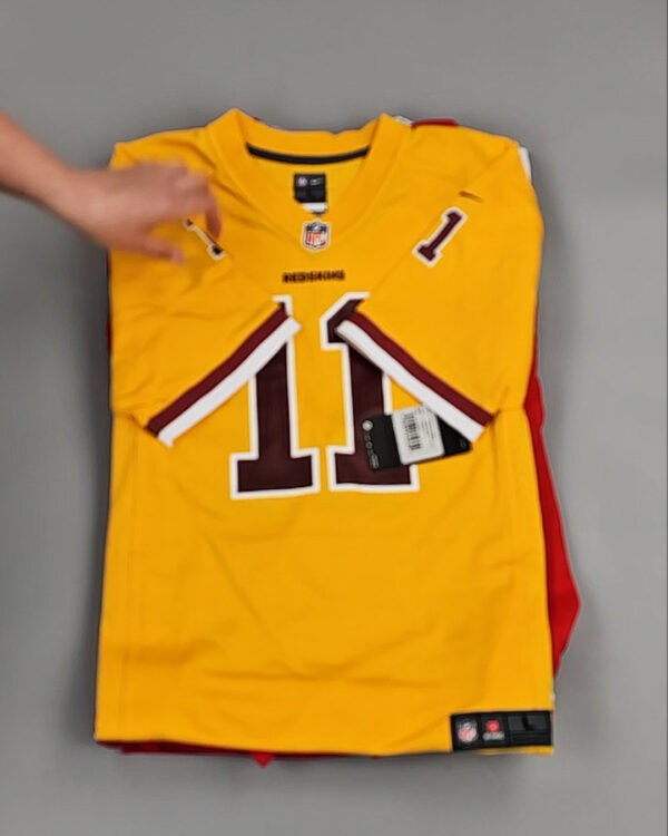 Фотография  670 - KIDS NIKE CAN 084#5 кг, ЛОТ №8476 оптом в Магадане и Магаданской области