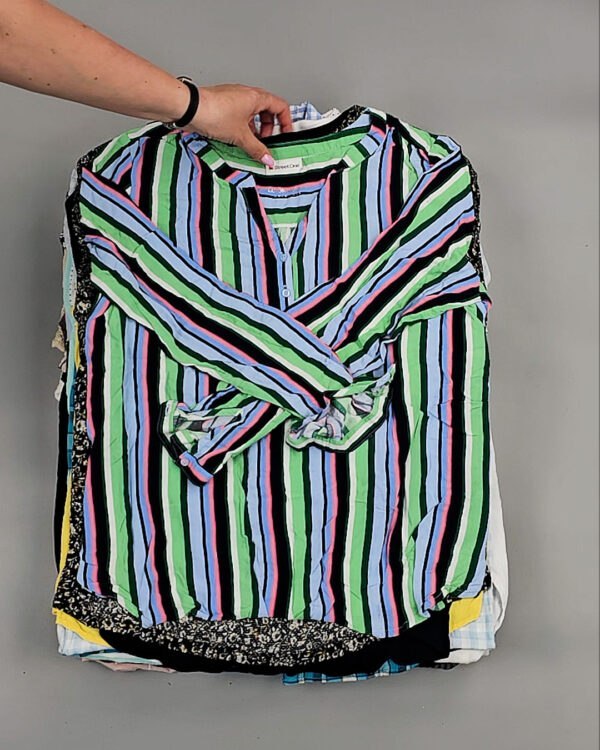 Фотография  755 - Блузки S#10 кг, ЛОТ № ВК0104 оптом в Магадане и Магаданской области