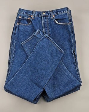 Купить Джинсы LEVIS муж #6,3 кг, ЛОТ №8759 оптом в Магадане и Магаданской области