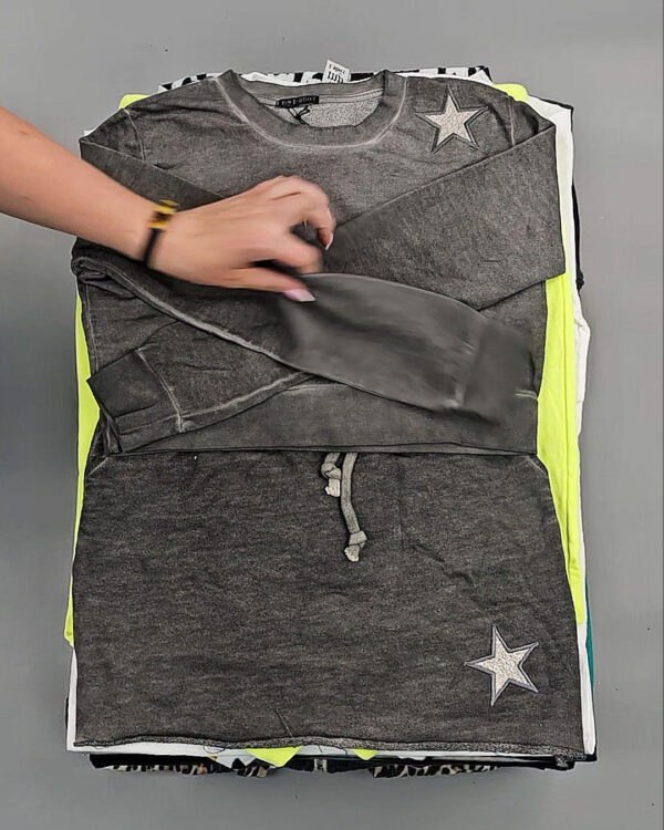 Фотография  646 - CIRCUS mix #12 кг, ЛОТ №8806 оптом в Магадане и Магаданской области