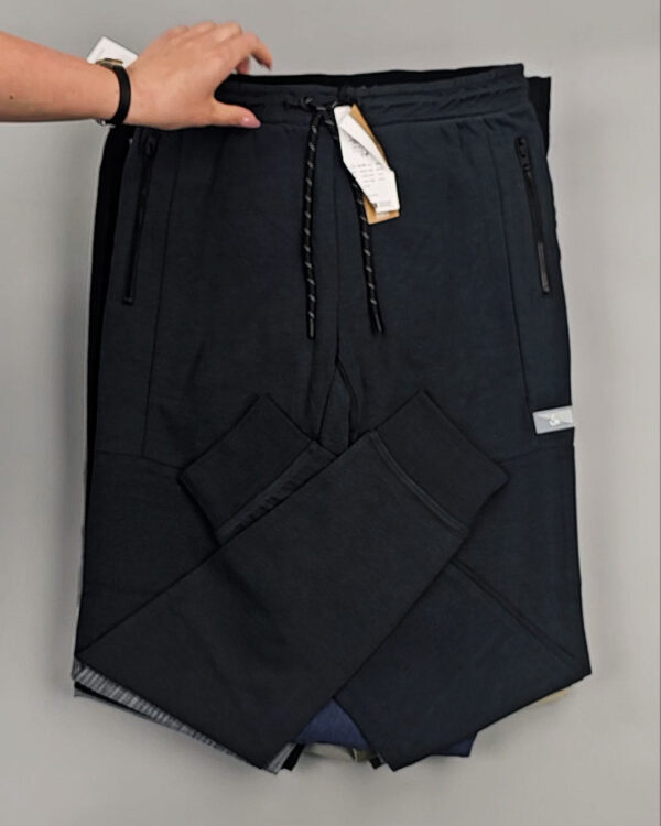 Фотография  847 - Брюки JACK JONES men 045#5 кг, ЛОТ №8894 оптом в Магадане и Магаданской области