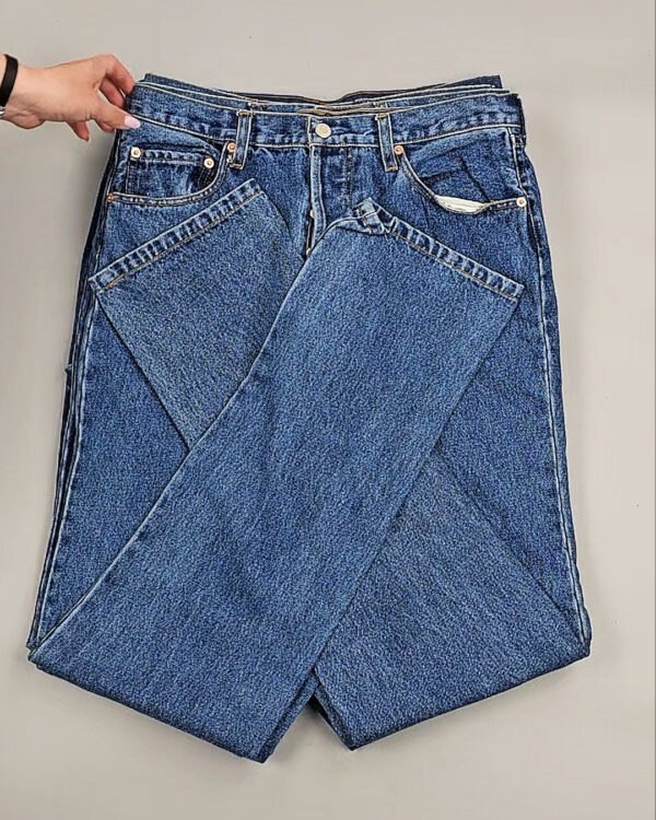 Фотография  574 - Джинсы LEVIS муж #6,3 кг, ЛОТ №8759 оптом в Магадане и Магаданской области