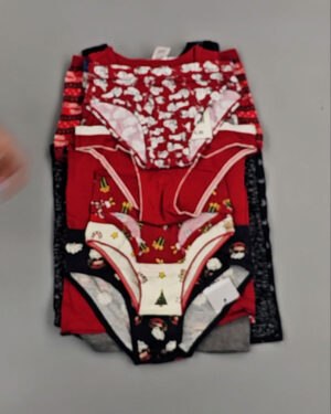 Фотография  937 - Нижнее белье CALZEDONIA дети#40 шт, ЛОТ №8824 оптом в Магадане и Магаданской области