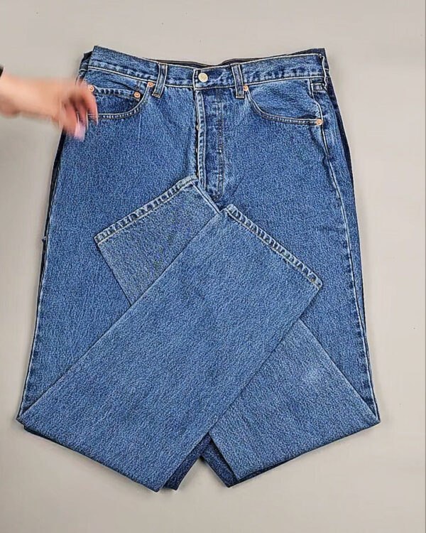 Фотография  760 - Джинсы LEVIS муж #6,3 кг, ЛОТ №8759 оптом в Магадане и Магаданской области