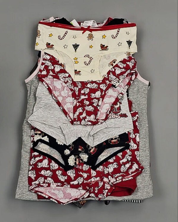 Фотография  863 - Нижнее белье CALZEDONIA дети#40 шт, ЛОТ №8826 оптом в Магадане и Магаданской области