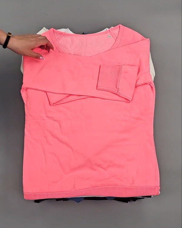 Фотография  261 - CIRCUS mix #12,1 кг, ЛОТ №8808 оптом в Магадане и Магаданской области