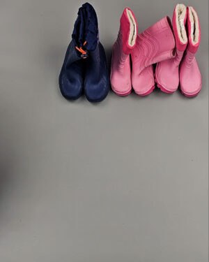 Фотография  907 - Обувь детская Summer Autlet#6 кг, ЛОТ № ВК0128 оптом в Магадане и Магаданской области