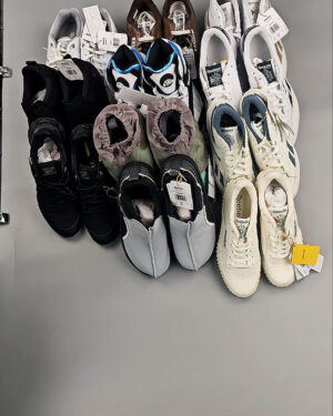 Фотография  793 - Кроссовки Reebok#23 шт, ЛОТ №8896 оптом в Магадане и Магаданской области