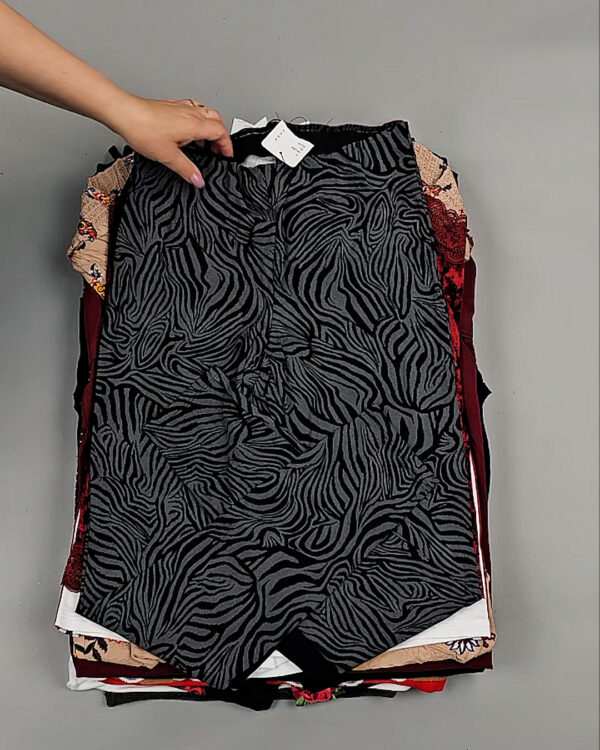 Фотография  576 - CALZEDONIA лето mix#50 шт, ЛОТ №8858 оптом в Магадане и Магаданской области