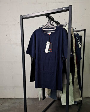 Купить LACOSTE, CALVIN KLEIN, TOMMY HILFIGER, GUESS + 075#19 шт, ЛОТ №9073 оптом в Магадане и Магаданской области