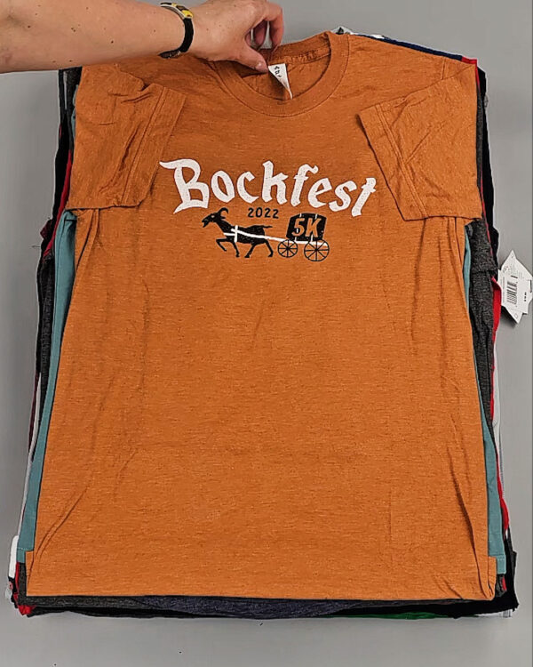 Фотография  371 - Футболки СТОК CAN 084#5 кг, ЛОТ №9000 оптом в Магадане и Магаданской области