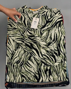 Фотография  794 - Блузки+Джемпера Bestseller Summer 045 B#8,5 кг, ЛОТ №9039 оптом в Магадане и Магаданской области