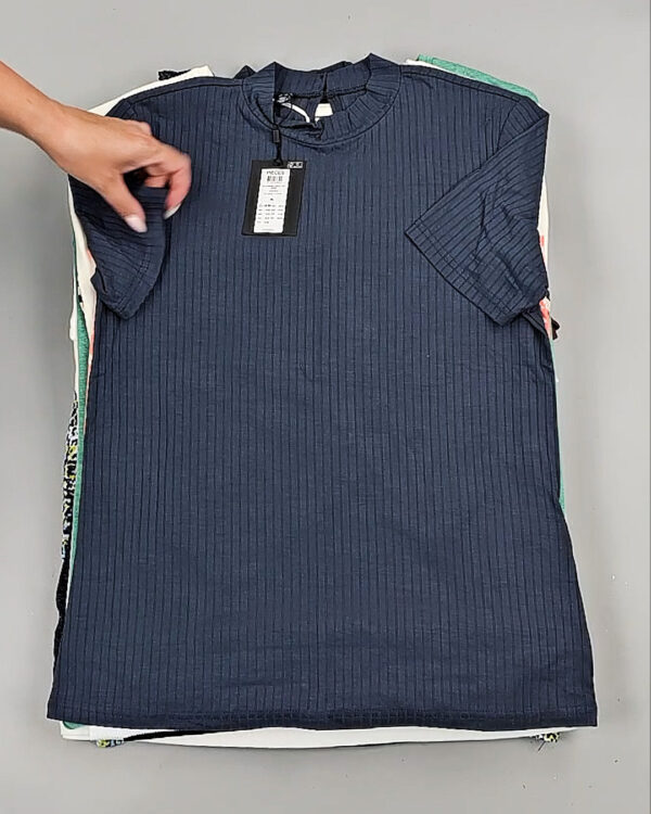 Фотография  911 - Футболки DK COMPANY 045 B#5,5 кг, ЛОТ №9085 оптом в Магадане и Магаданской области