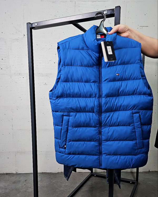 Фотография  516 - LACOSTE, CALVIN KLEIN, TOMMY HILFIGER, GUESS + 075#21 шт, ЛОТ №9077 оптом в Магадане и Магаданской области