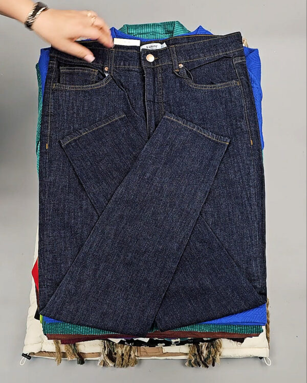 Фотография  361 - B.YOUNG Winter mix 104#15 кг, ЛОТ СТ-9194 оптом в Магадане и Магаданской области