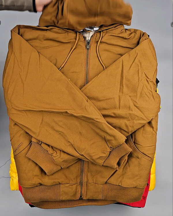 Фотография  255 - Верхняя одежда мужская CAN 104#15 кг оптом в Магадане и Магаданской области