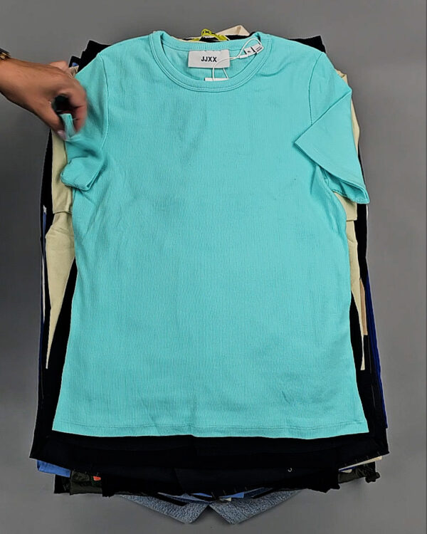 Фотография  167 - JACK JONES Women mix 075 #15 кг, ЛОТ СТ-9183 оптом в Магадане и Магаданской области