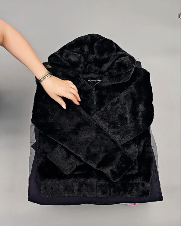 Фотография  831 - Верхняя одежда СТОК дети 065#10 кг, ЛОТ СТ-9343 оптом в Магадане и Магаданской области