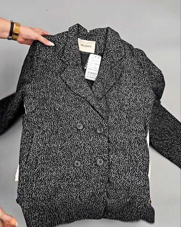 Фотография  630 - Верхняя одежда Корея 085#15 кг оптом в Магадане и Магаданской области