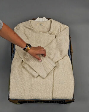 Фотография  746 - Верхняя одежда Корея 085#15 кг оптом в Магадане и Магаданской области