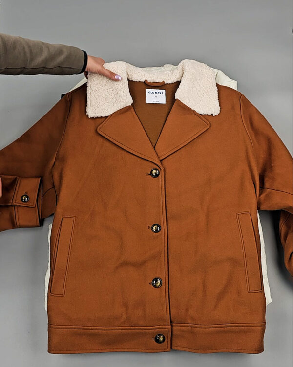 Фотография  810 - Верхняя одежда женская CAN 104#15 кг оптом в Магадане и Магаданской области