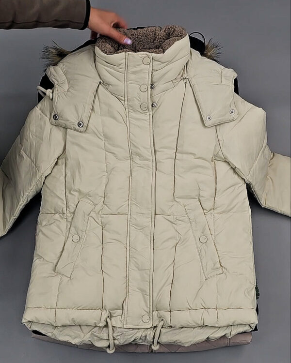 Фотография  311 - Верхняя одежда женская CAN 104#15 кг, ЛОТ СТ-9350 оптом в Магадане и Магаданской области