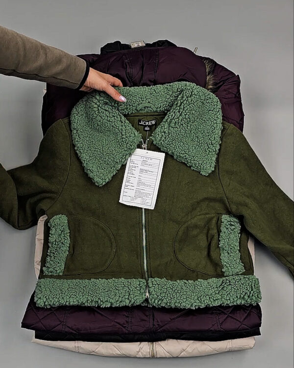 Фотография  213 - Верхняя одежда женская CAN 104#15 кг, ЛОТ СТ-9350 оптом в Магадане и Магаданской области