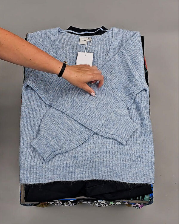 Фотография  516 - ICHI Winter mix 104#15 кг, ЛОТ СТ-9197 оптом в Магадане и Магаданской области