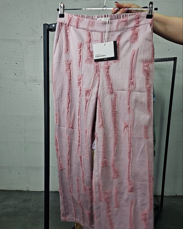 Фотография  352 - Karen by Simonsen mix 075#23 шт, ЛОТ №9100 оптом в Магадане и Магаданской области