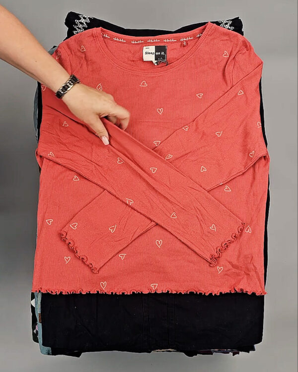 Фотография  397 - NEXT Winter Women mix#15 кг, ЛОТ СТ-9456 оптом в Магадане и Магаданской области