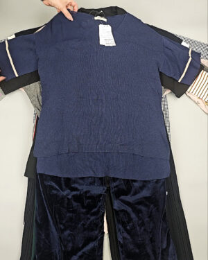 Купить Комплекты жен Корея 085#5 кг, ЛОТ СТ-9574 оптом в Магадане и Магаданской области