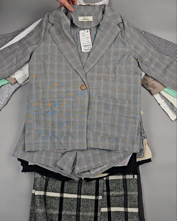 Фотография  432 - Комплекты жен Корея 085#5 кг, ЛОТ СТ-9572 оптом в Магадане и Магаданской области