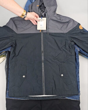 Фотография  888 - Ветровки BLEND HE + 075#10 кг, ЛОТ СТ-9569 оптом в Магадане и Магаданской области