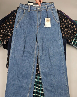 Фотография  411 - B.YOUNG Winter mix 104#15 кг, ЛОТ СТ-9596 оптом в Магадане и Магаданской области