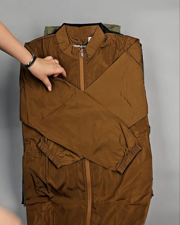 Фотография  866 - Ветровки Bestseller 045#10 кг, ЛОТ СТ-9409 оптом в Магадане и Магаданской области