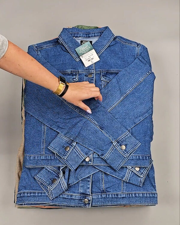 Фотография  216 - Ветровки женские CAN 104#12 кг оптом в Магадане и Магаданской области