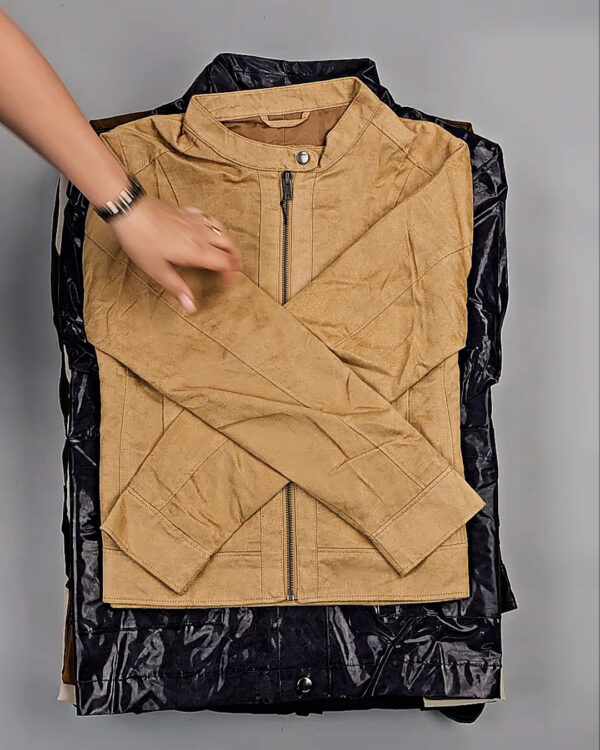 Фотография  807 - Ветровки Bestseller+DK 035#10 кг, ЛОТ СТ-9396 оптом в Магадане и Магаданской области