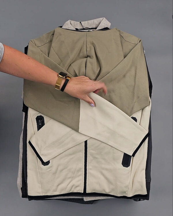 Фотография  842 - JACK JONES Men Winter mix 075#20 кг, ЛОТ № СТ-9446 оптом в Магадане и Магаданской области