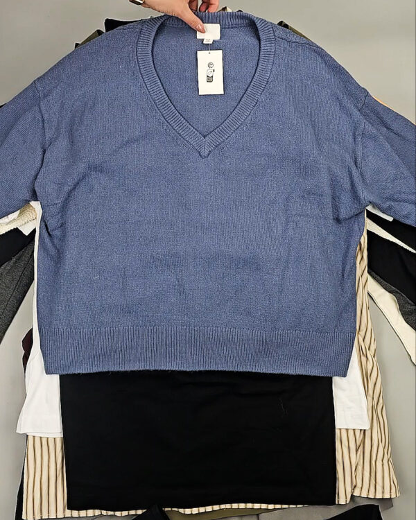 Фотография  373 - H&M A/W Women mix 095#15 кг, ЛОТ № СТ-9549 оптом в Магадане и Магаданской области